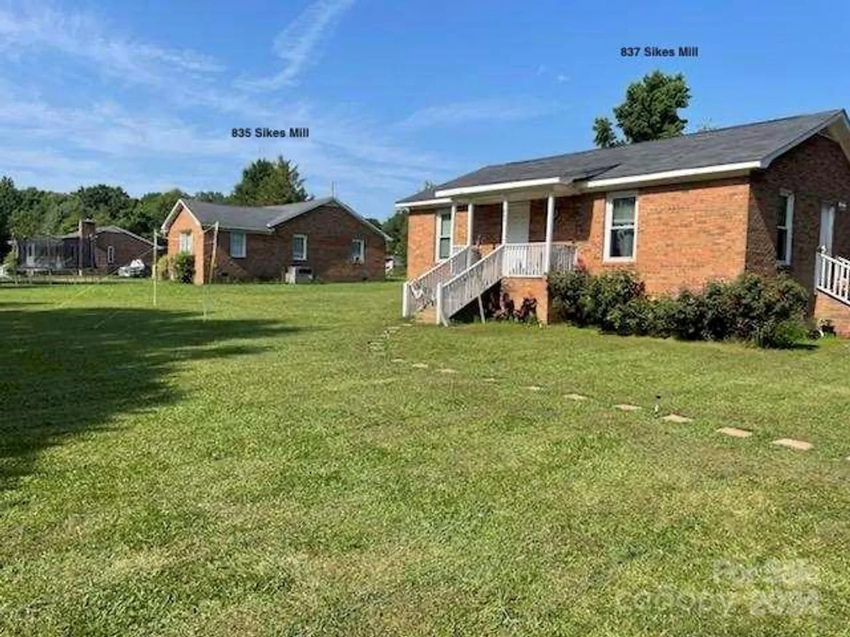 Charlotte Real Estate | View 835 & 837 Sikes Mill Road | 4 Beds, 2 Baths