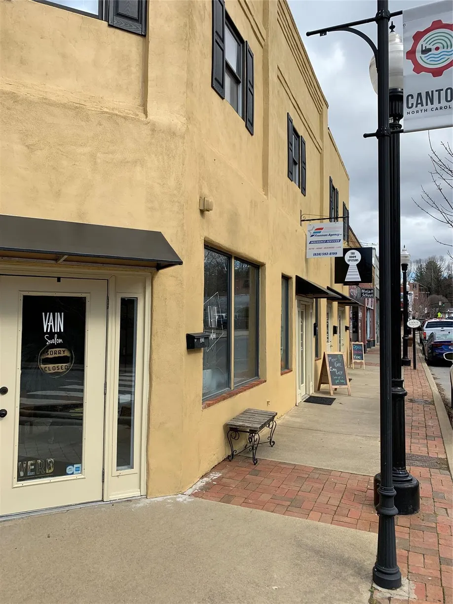 Charlotte Real Estate | View 325 Main