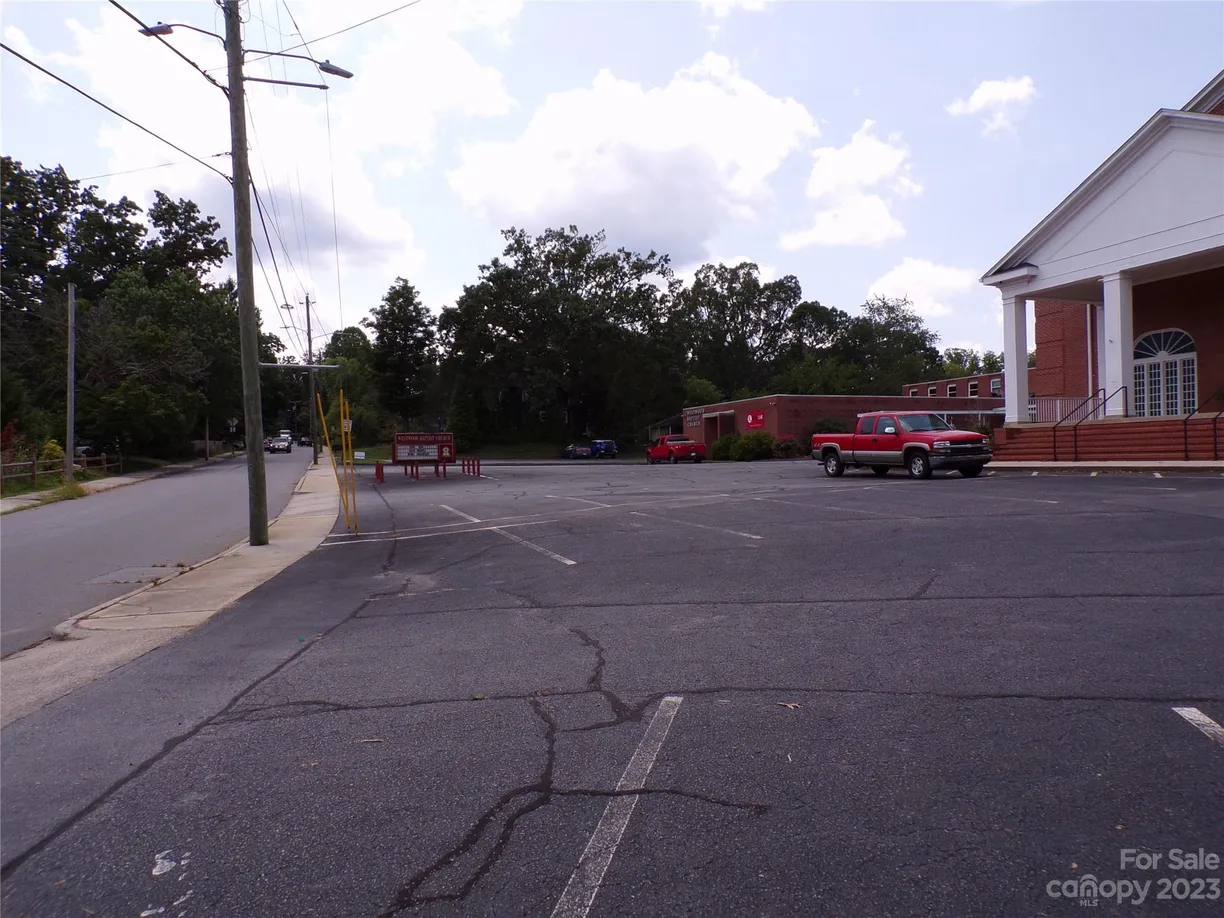 Charlotte Real Estate | View 150 Westwood Place | Listing