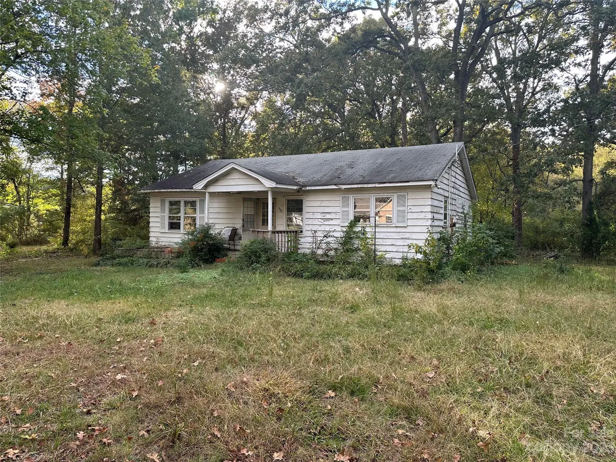 Charlotte Real Estate | View 6208 Bonterra Village Way | 3 Beds, 1 Bath
