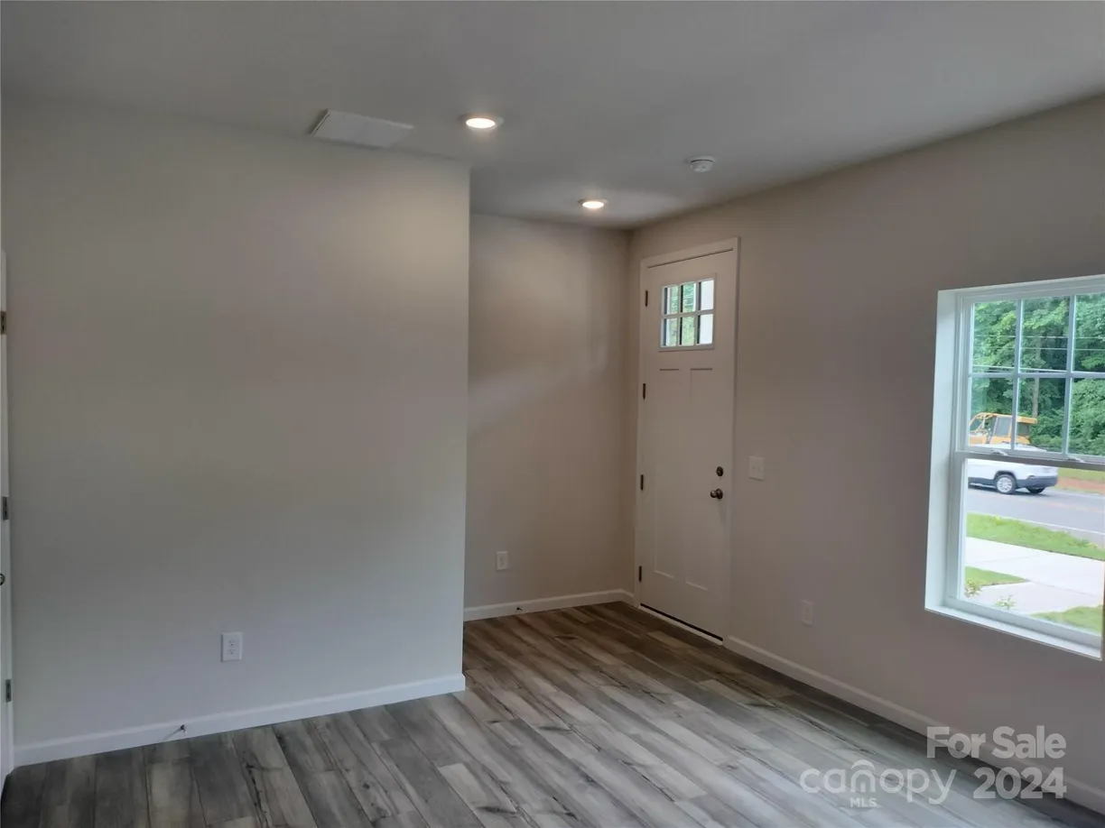 Charlotte Real Estate | View 4225 S New Hope Road, 9 | Listing