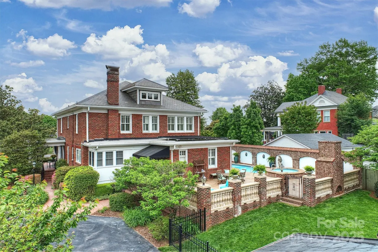 Charlotte Real Estate | View 215 N Main Street | Listing