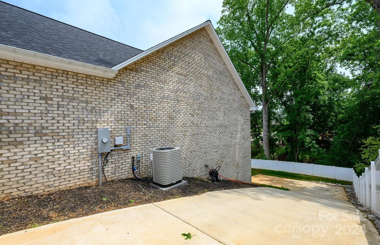 Charlotte Real Estate | View 539 N C Avenue | Listing