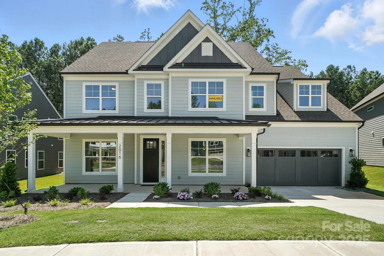 Charlotte Real Estate | View 2016 Cedar Falls Drive, 7 | 5 Beds, 4 Baths