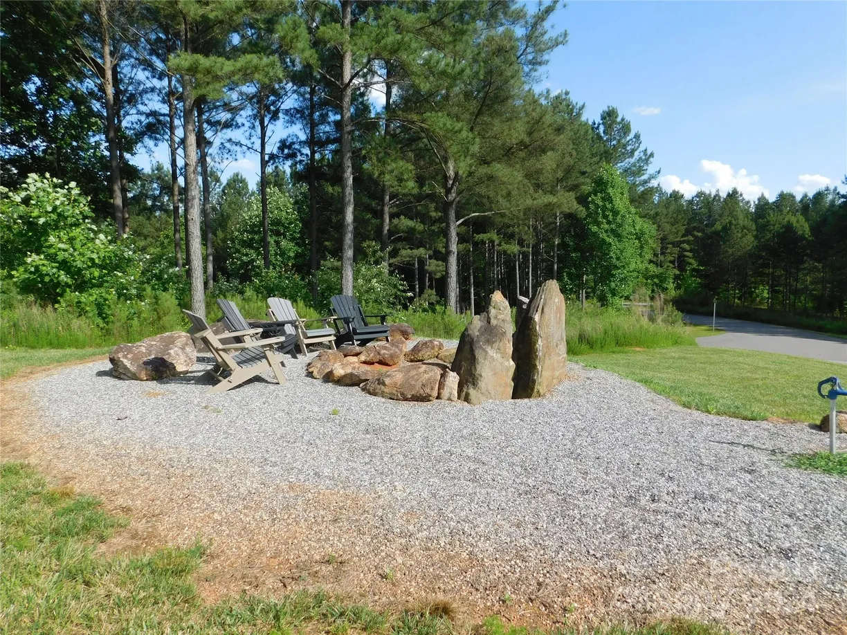 Charlotte Real Estate | View 139 W Settings Boulevard, 106 | Listing