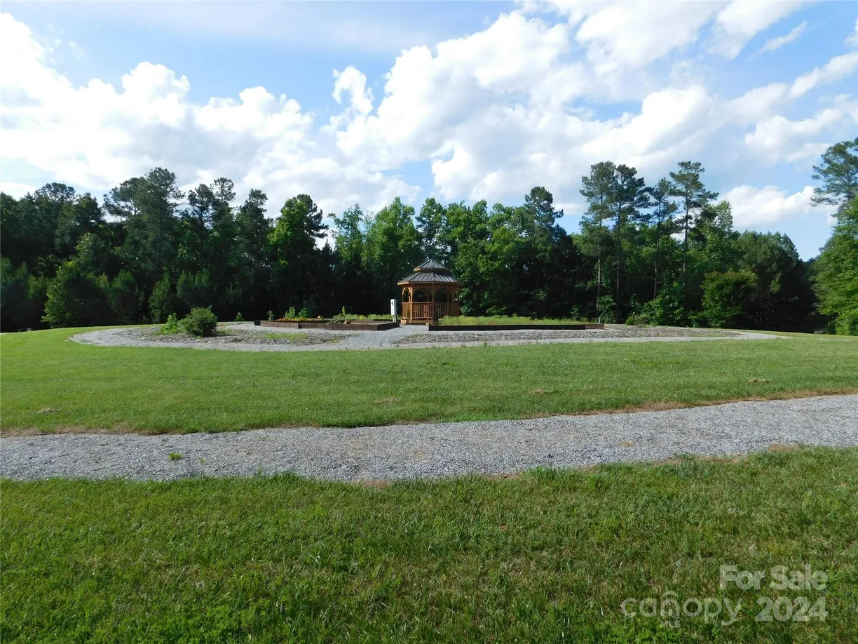 Charlotte Real Estate | View 139 W Settings Boulevard, 106