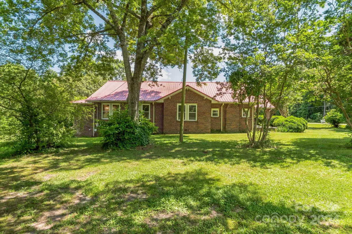 Charlotte Real Estate | View 2491 Highway 274 Highway | Listing