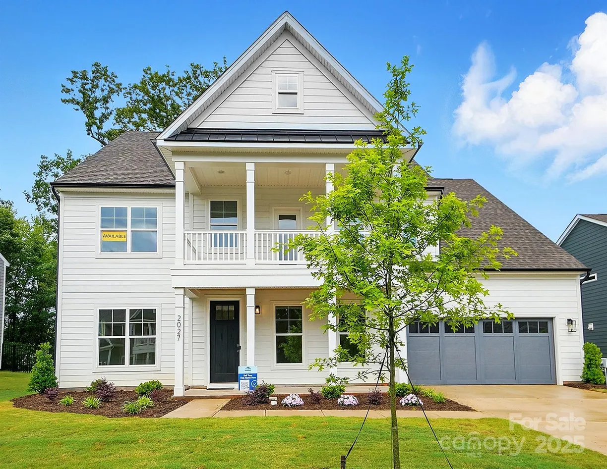 Charlotte Real Estate | View 2027 Cedar Falls Drive, 75 | 5 Beds, 4 Baths