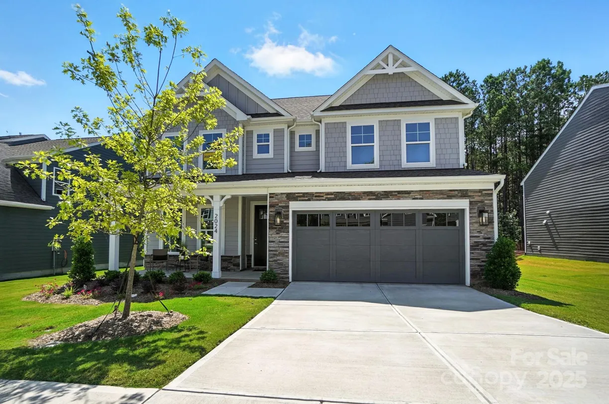 Charlotte Real Estate | View 2024 Cedar Falls Drive, 9 | Listing