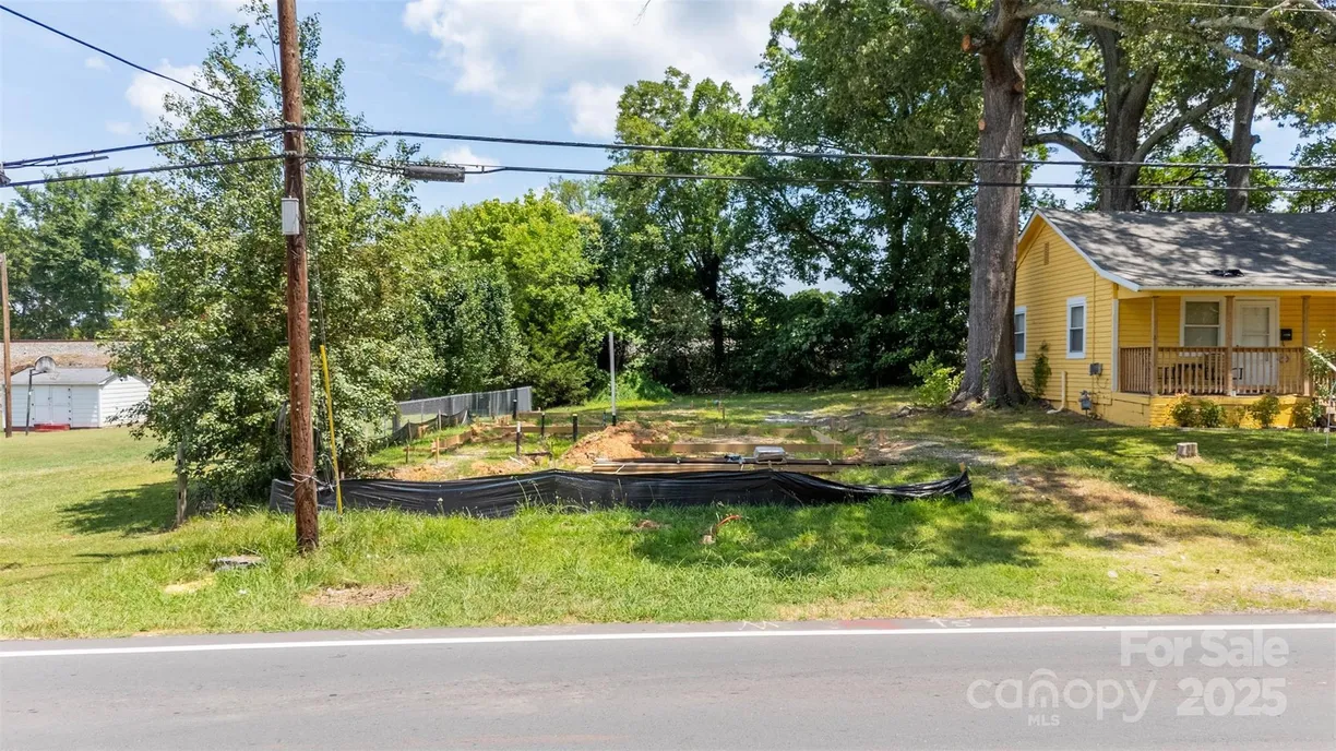 Charlotte Real Estate | View 401 Alabama Avenue | Listing