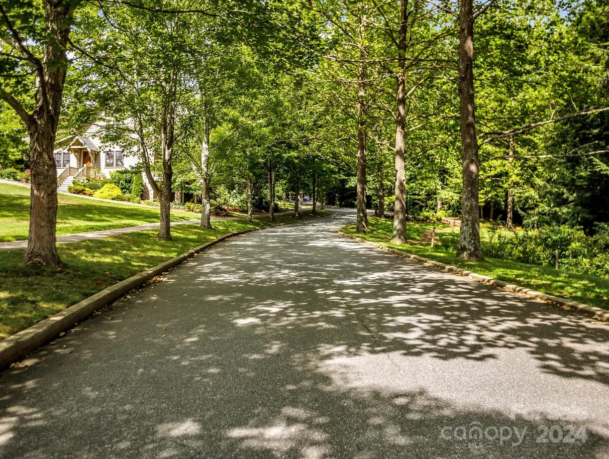 Charlotte Real Estate | View 8 Whitman Lane | Listing