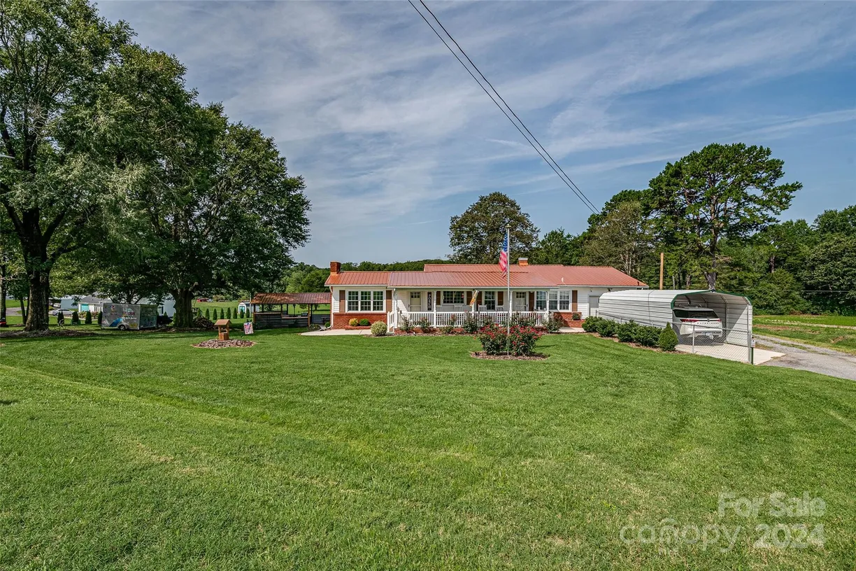 Charlotte Real Estate | View 148 Hudson Lane | 3 Beds, 1 Bath