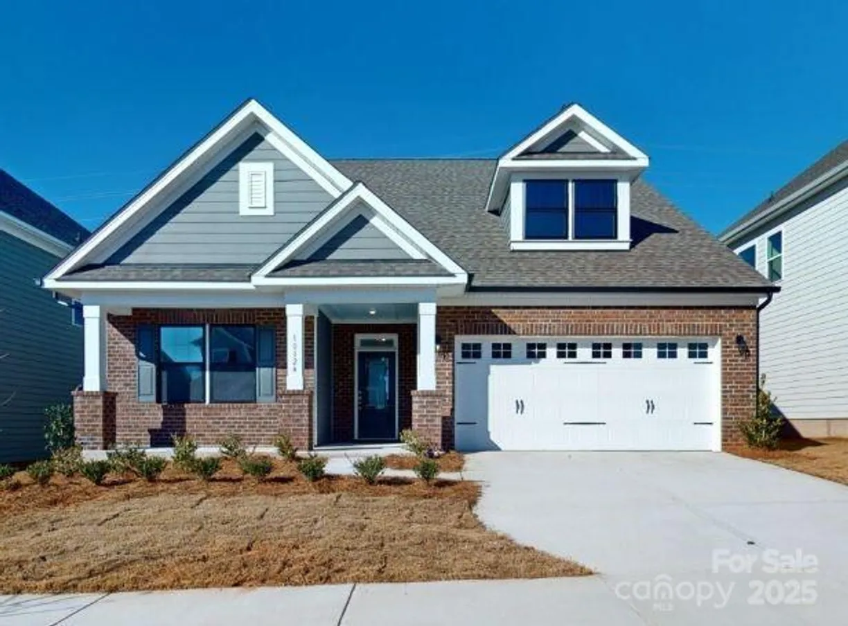 Charlotte Real Estate | View 10124 Whitaker Pointe Drive | 4 Beds, 3 Baths