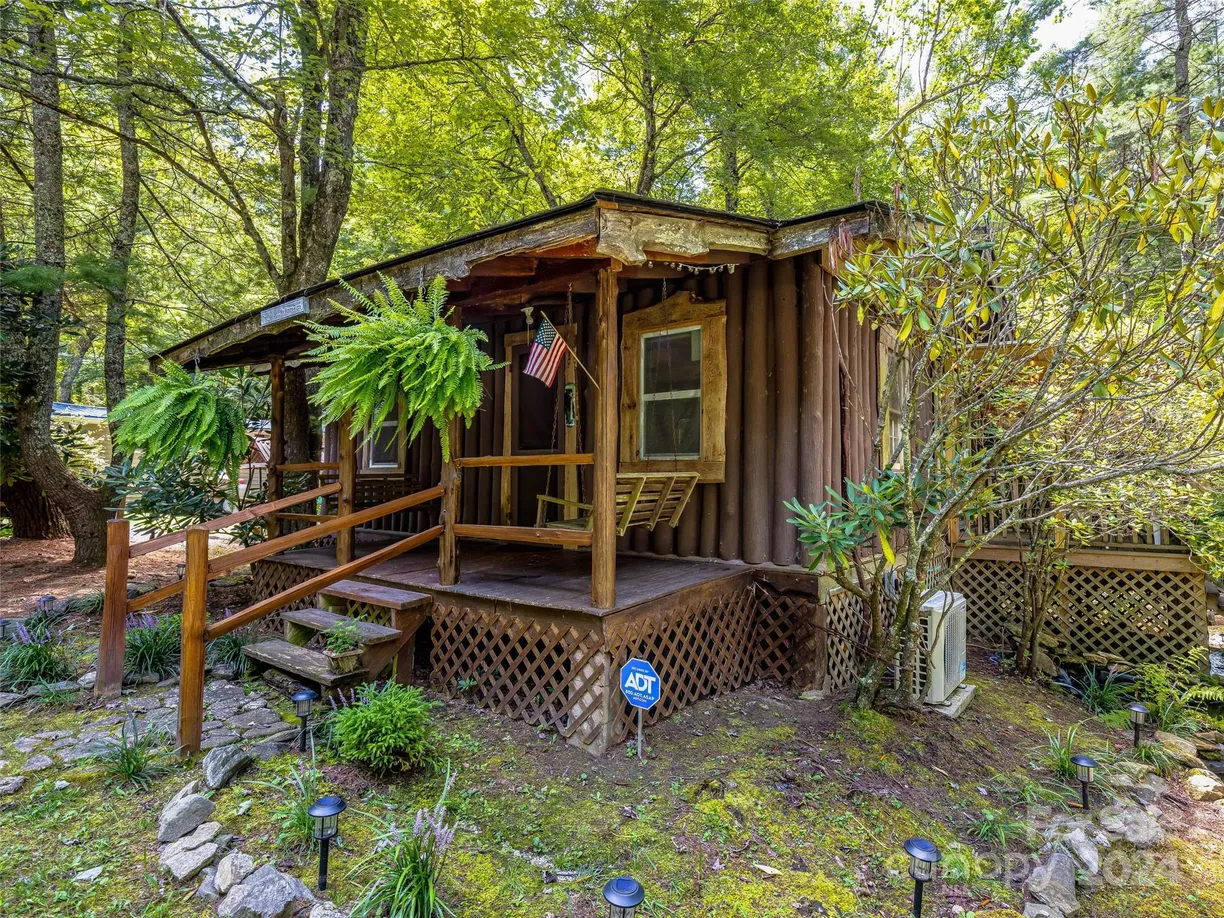 Charlotte Real Estate | View 685 Shumont Road | Listing