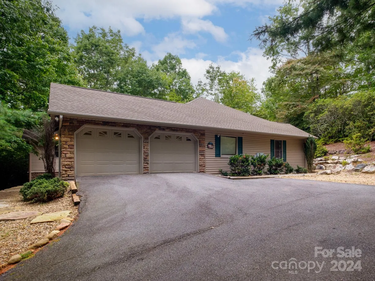 Charlotte Real Estate | View 2921 Connestee Trail | Listing