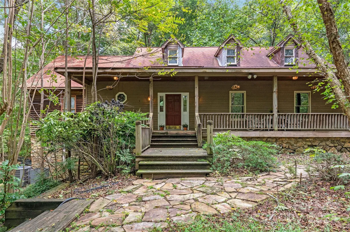 Charlotte Real Estate | View 10607 Knox Farm Road | 3 Beds, 3 Baths