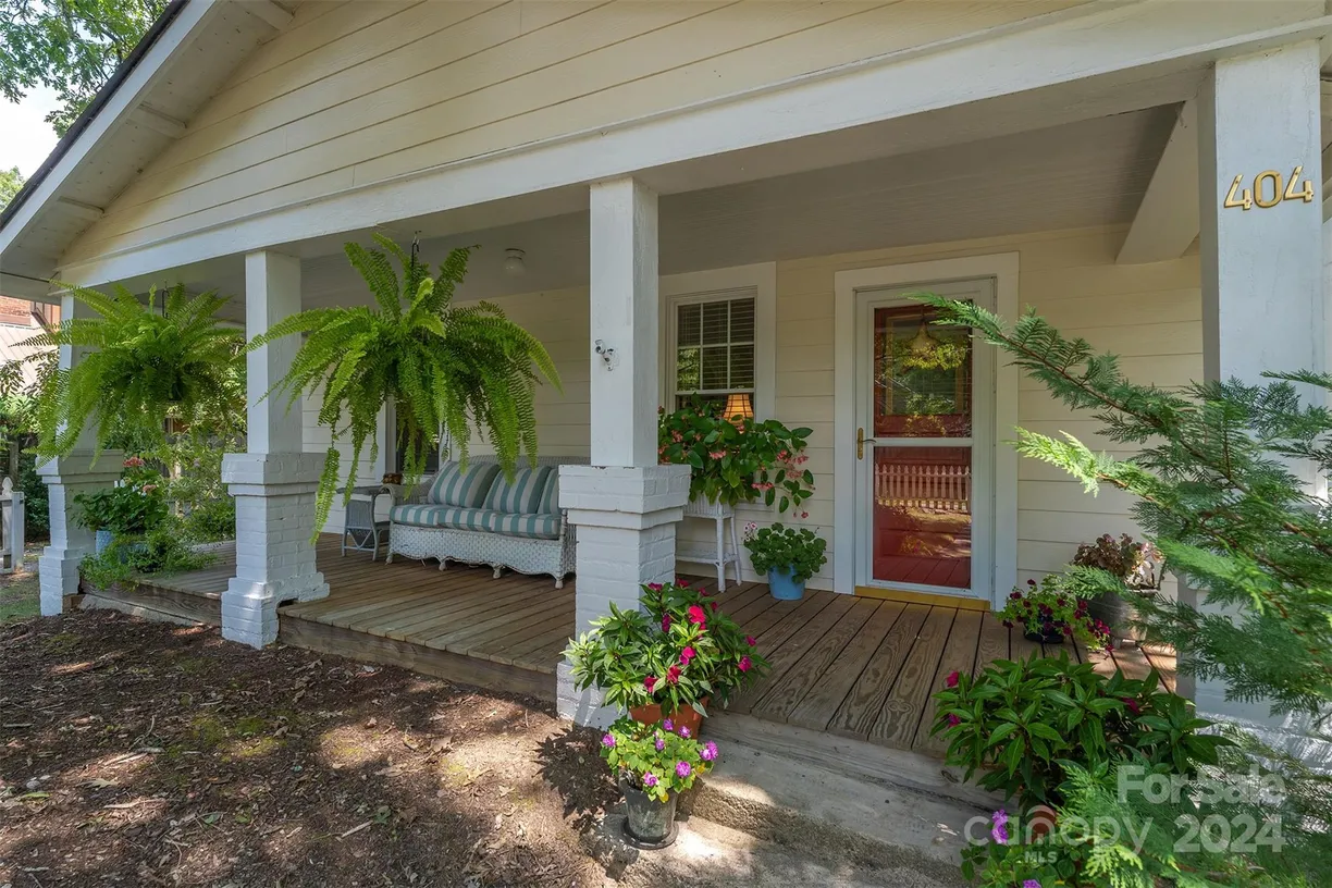Charlotte Real Estate | View 404 Montreat Road | Listing