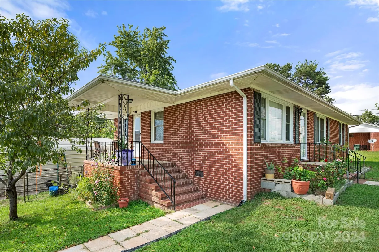 Charlotte Real Estate | View 117 Bolding Street | Listing