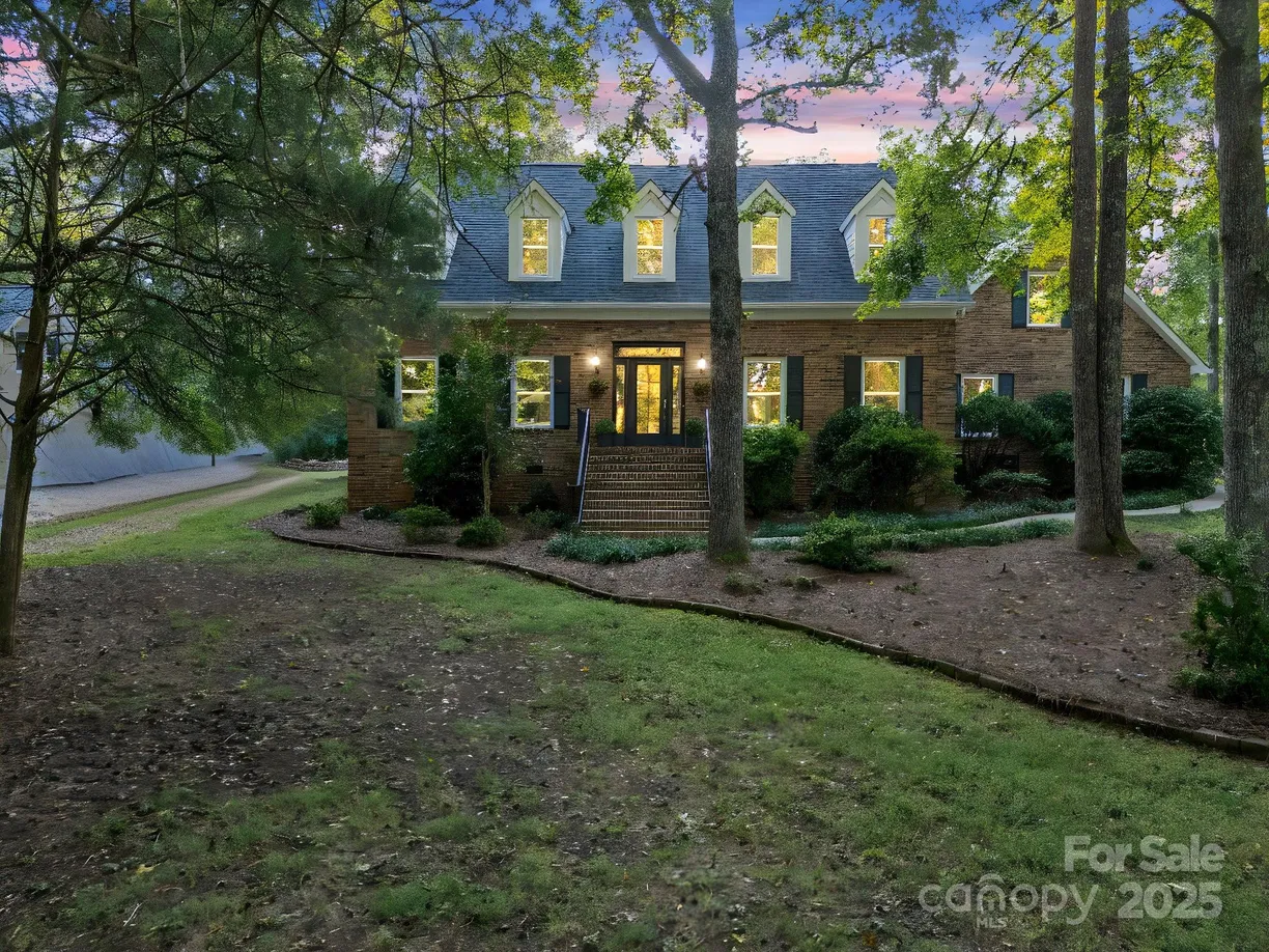 Charlotte Real Estate | View 8503 Foxbridge Drive, 16 | Listing