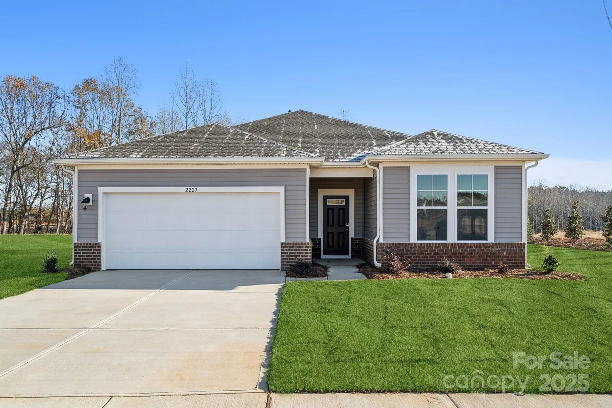 Charlotte Real Estate | View 2223 Carpenter Farms Drive | 4 Beds, 2 Baths