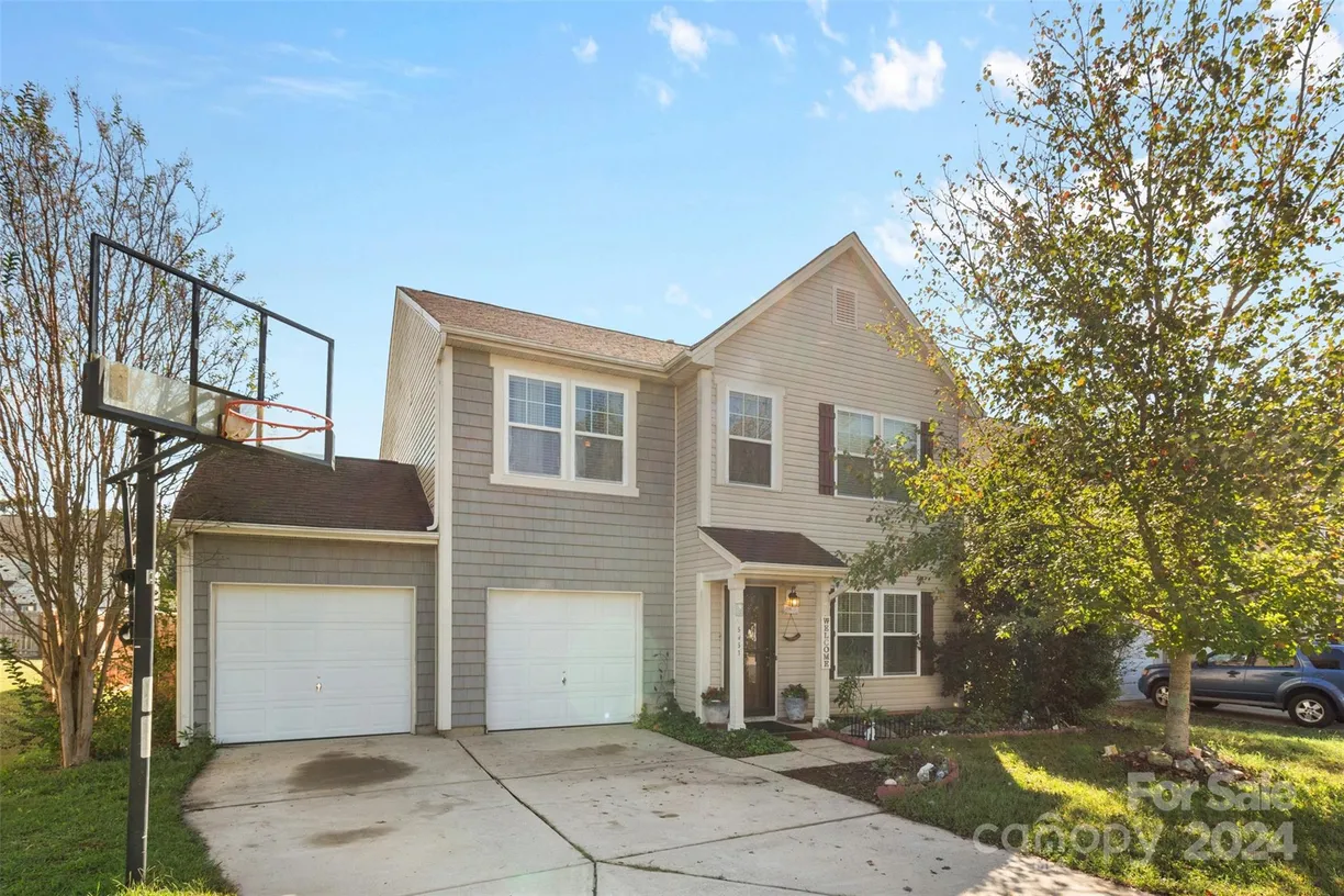Charlotte Real Estate | View 5051 Meanna Drive | Listing