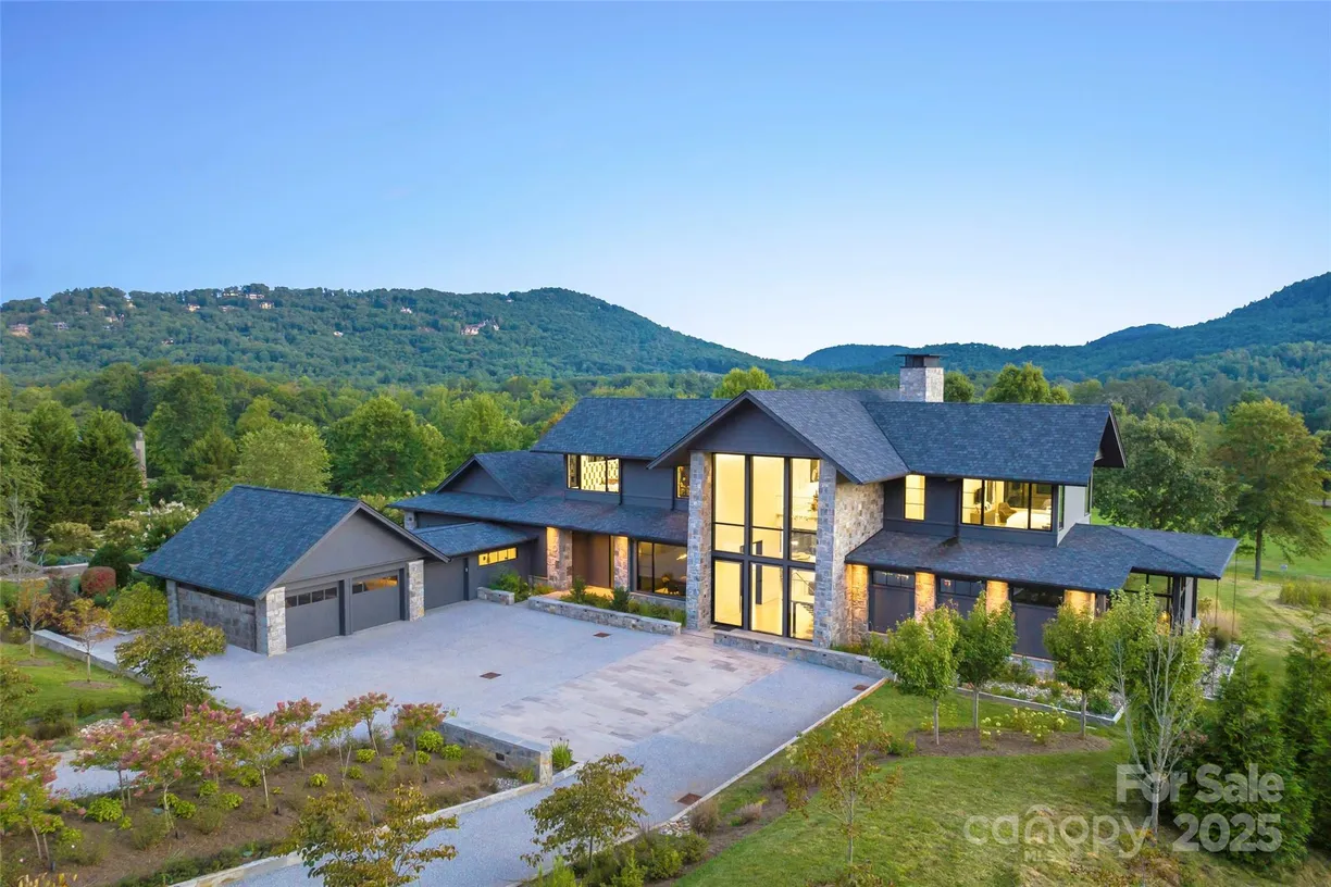 Charlotte Real Estate | View 214 Folkestone Lane | Listing
