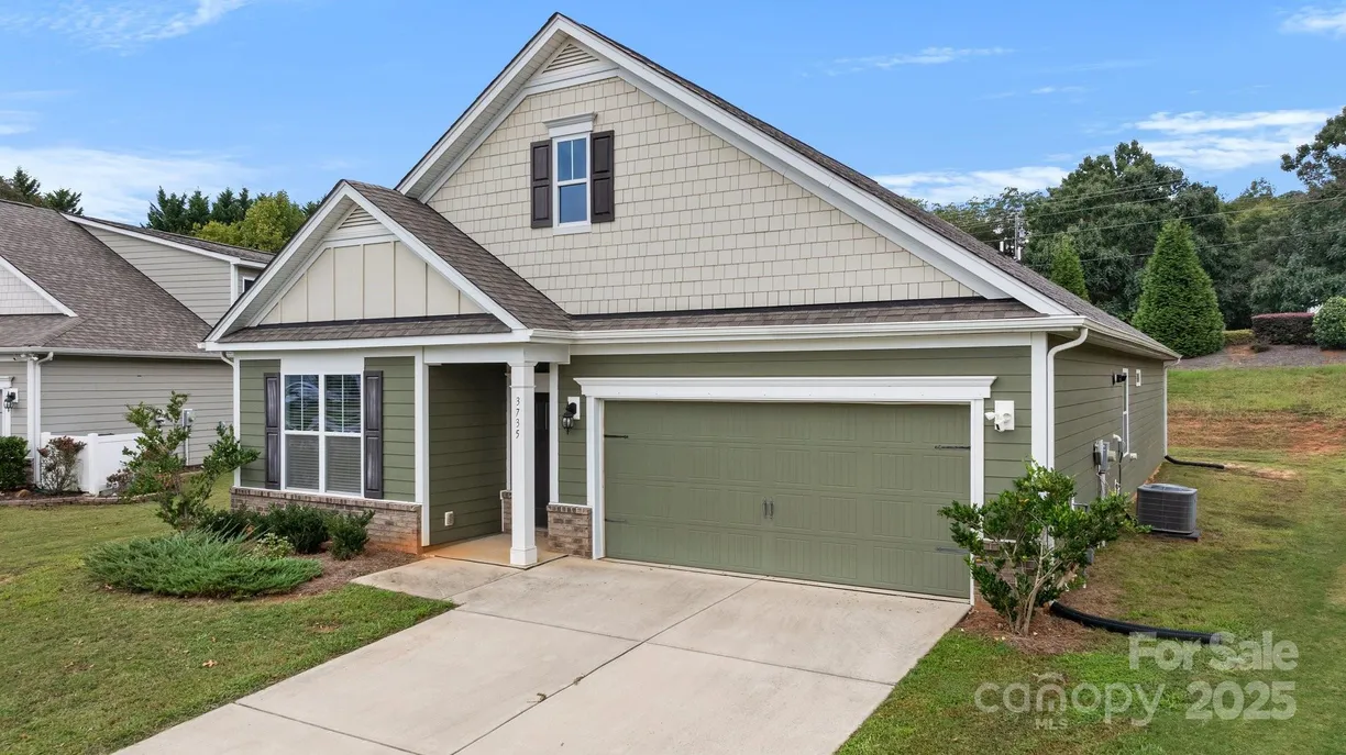 Charlotte Real Estate | View 3735 Norman View Drive | 3 Beds, 2 Baths