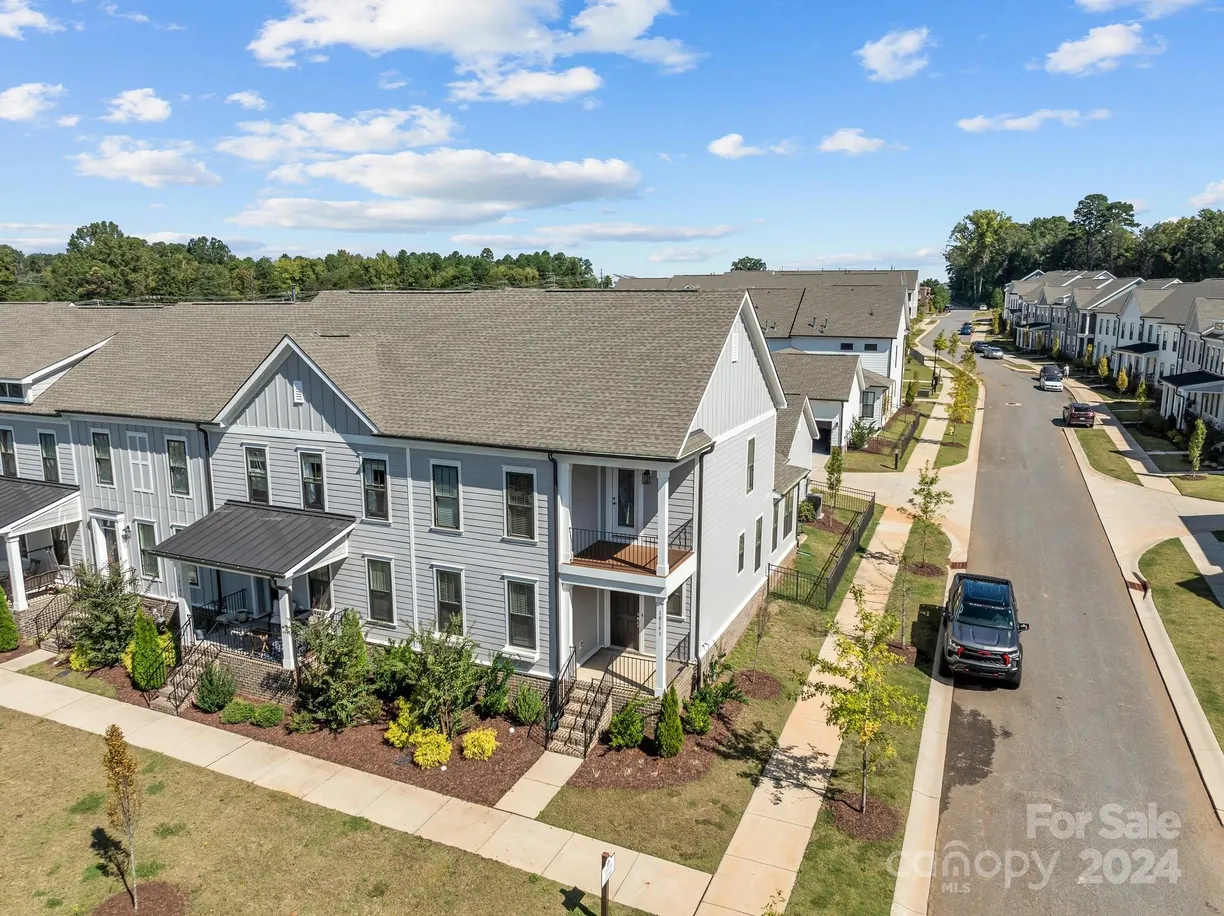 Charlotte Real Estate | View 10193 Meeting House Drive | Listing