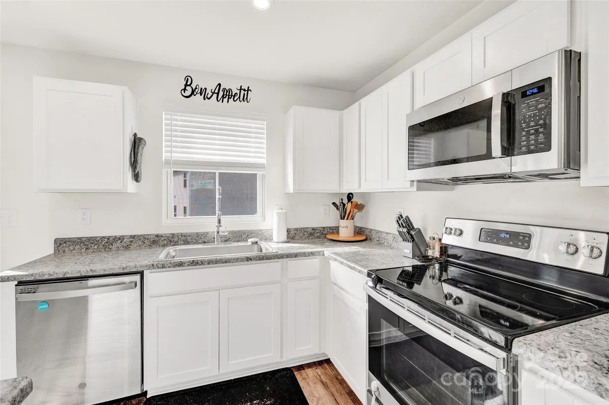 Charlotte Real Estate | View 1197 Tangle Ridge Drive | Listing