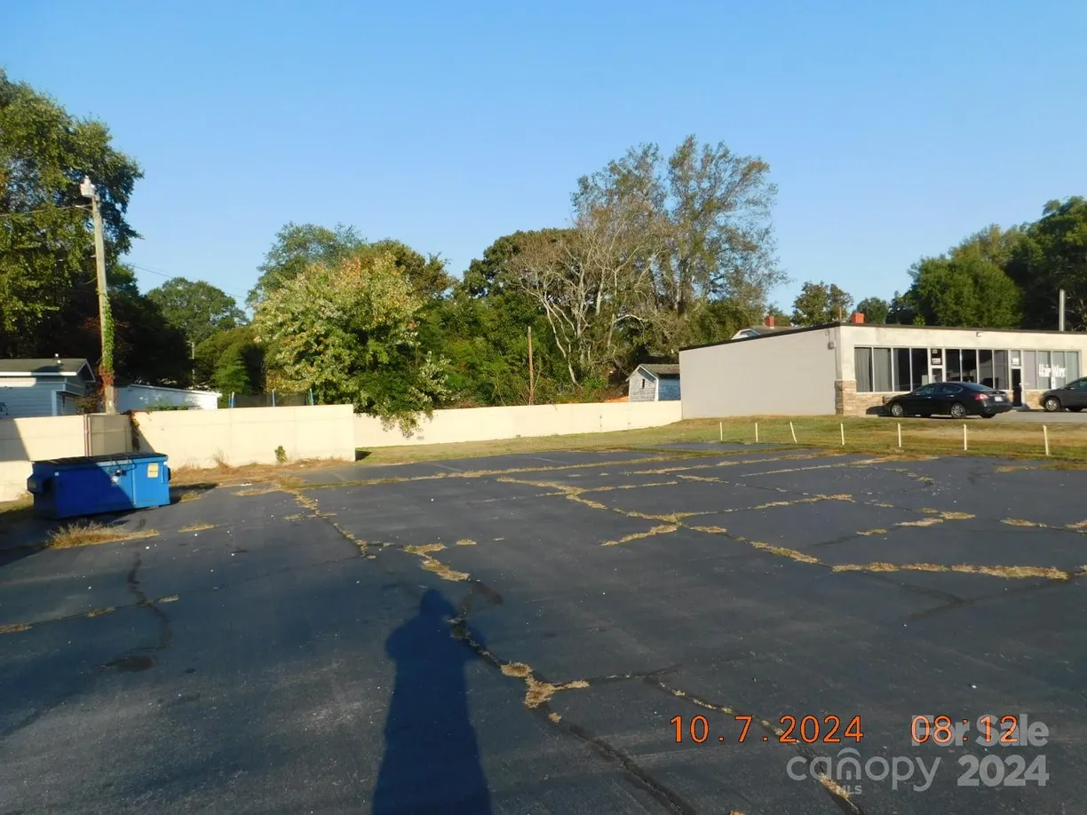 Charlotte Real Estate | View 1201 N Cannon Boulevard | Listing