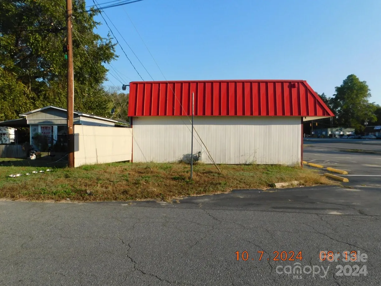 Charlotte Real Estate | View 1201 N Cannon Boulevard | Listing