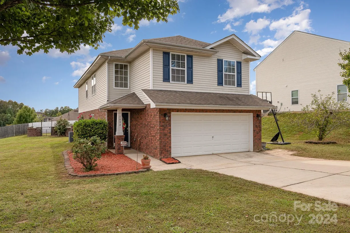 Charlotte Real Estate | View 1994 Quill Court | 4 Beds, 2 Baths