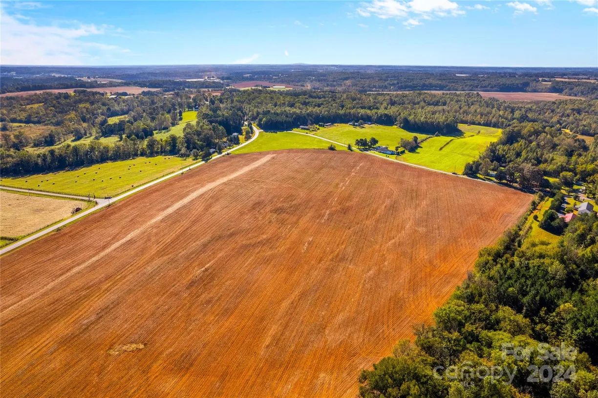 Charlotte Real Estate | View 000 Chief Thomas Road | Listing