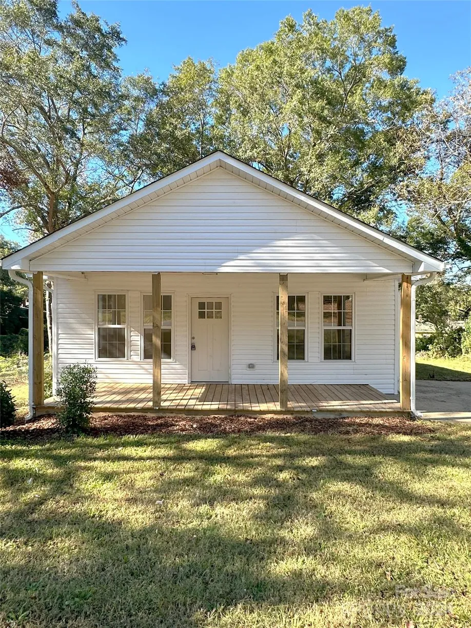 Charlotte Real Estate | View 112 Maple Street | Listing