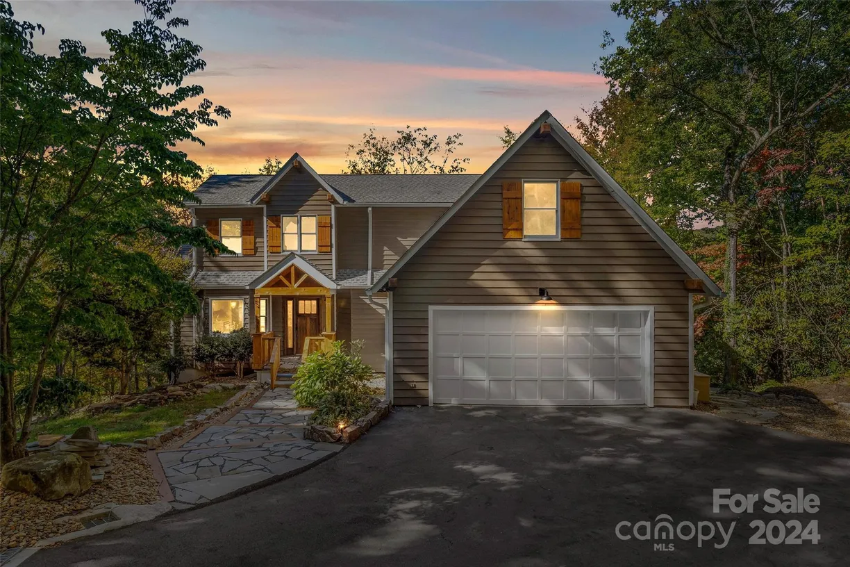 Charlotte Real Estate | View 8 Tree Top Place | Listing
