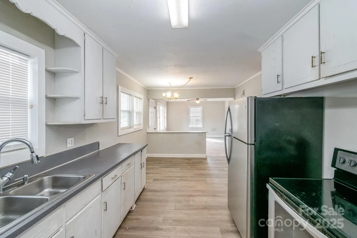 Charlotte Real Estate | View 2209 Dale Avenue | Listing
