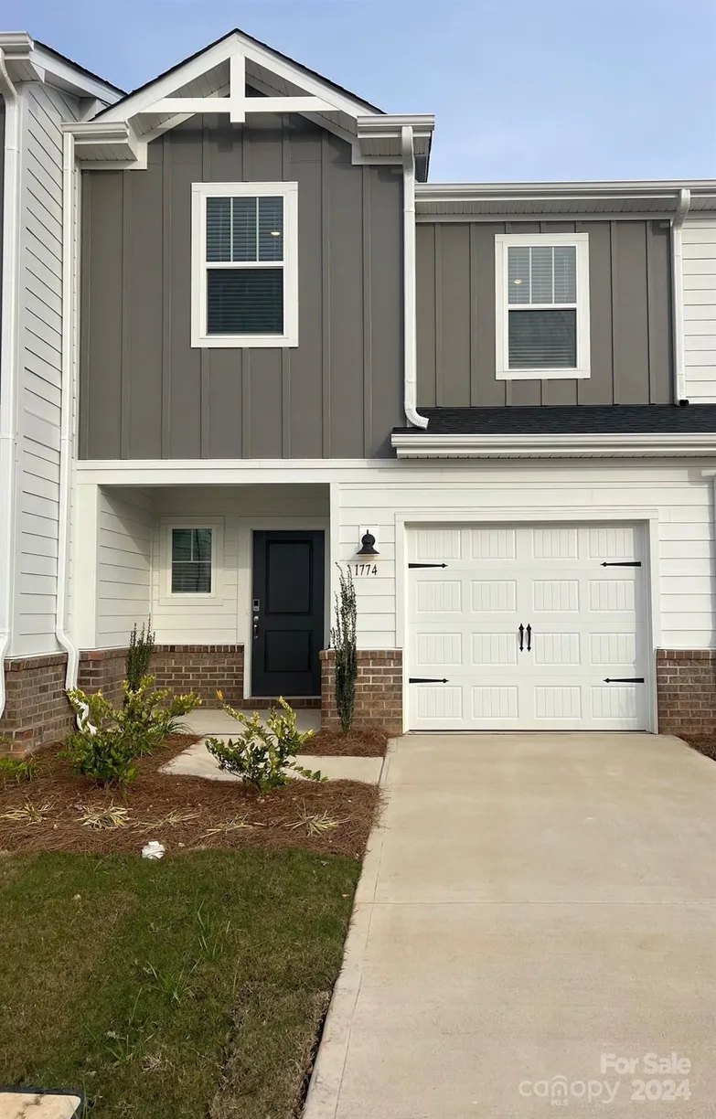 Charlotte Real Estate | View 1774 Braemar Village Drive | 3 Beds, 2 Baths