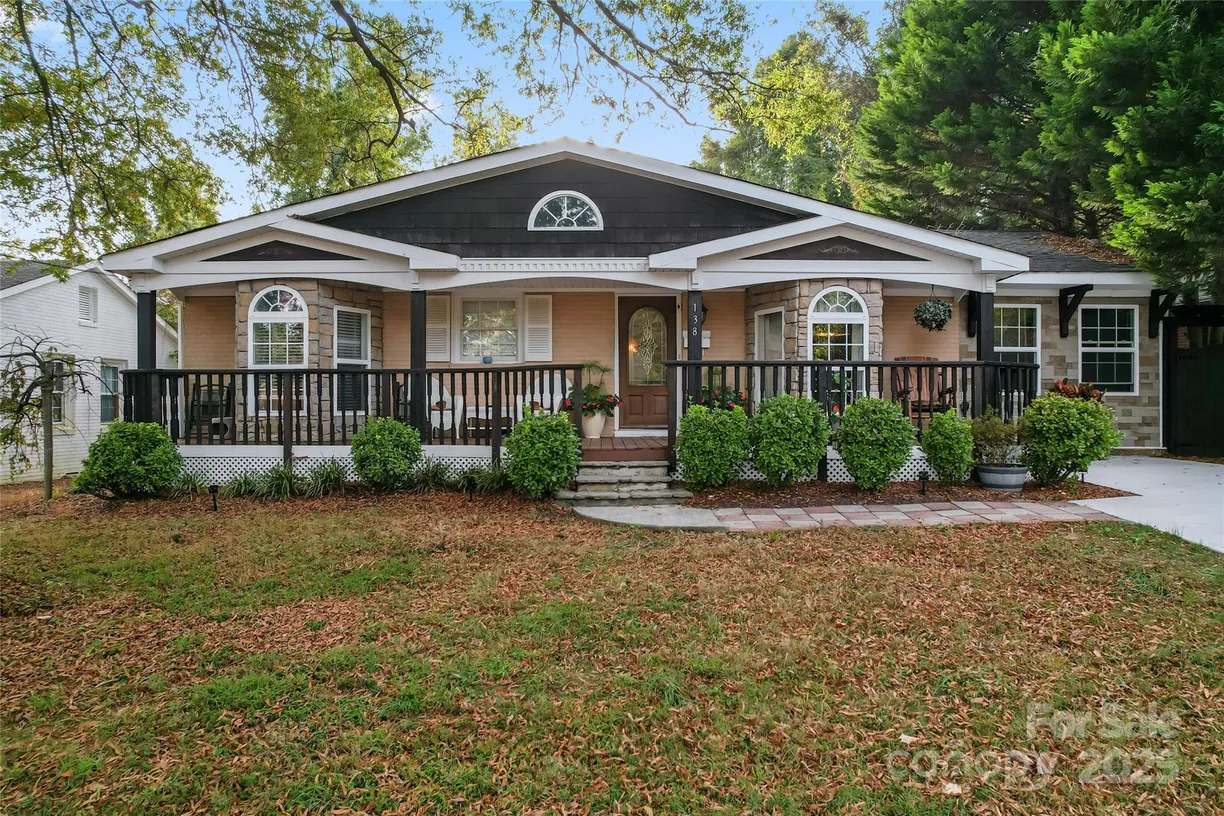 Charlotte Real Estate | View 138 Wyanoke Avenue | 4 Beds, 2 Baths
