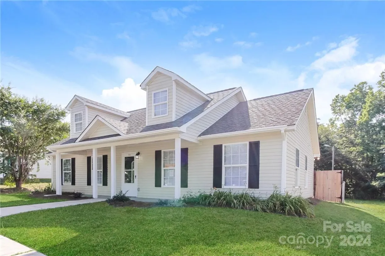 Charlotte Real Estate | View 714 Knots Landing | Listing