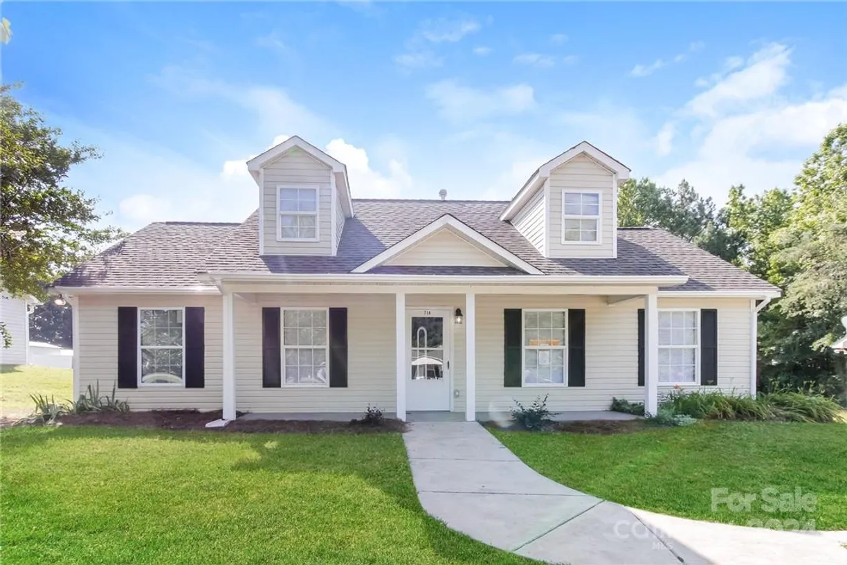 Charlotte Real Estate | View 714 Knots Landing | Listing