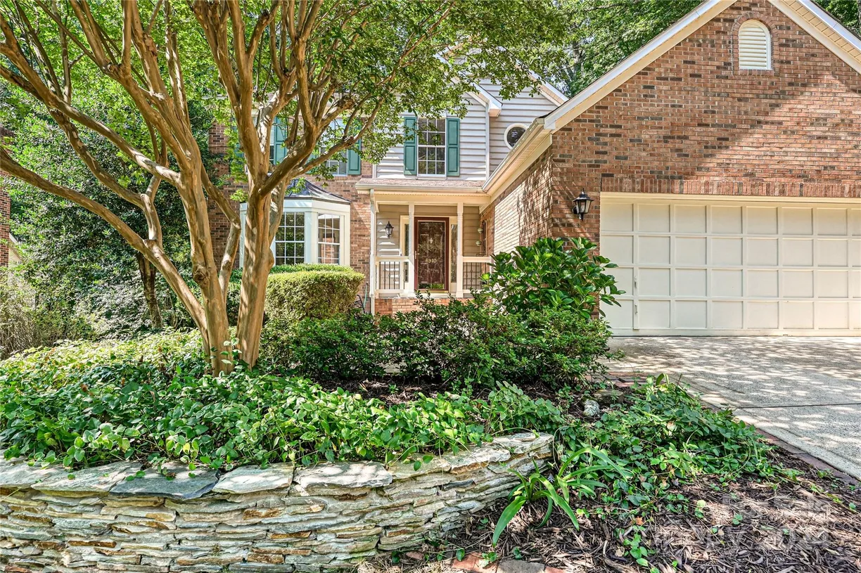 Charlotte Real Estate | View 8910 Sutherland Drive | 4 Beds, 2 Baths