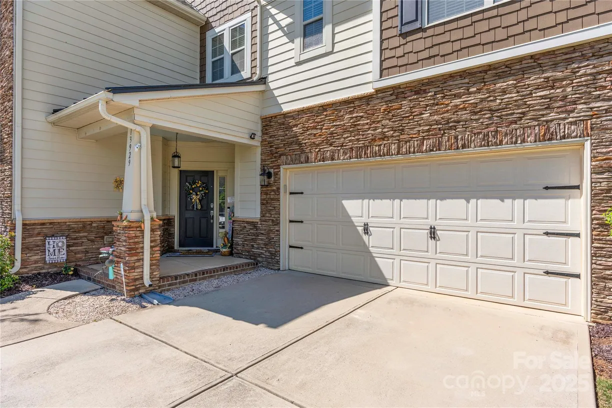 Charlotte Real Estate | View 13929 Tilesford Lane | Listing