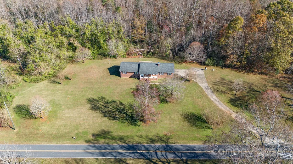 Charlotte Real Estate | View 504 Crawley Gin Road | Listing