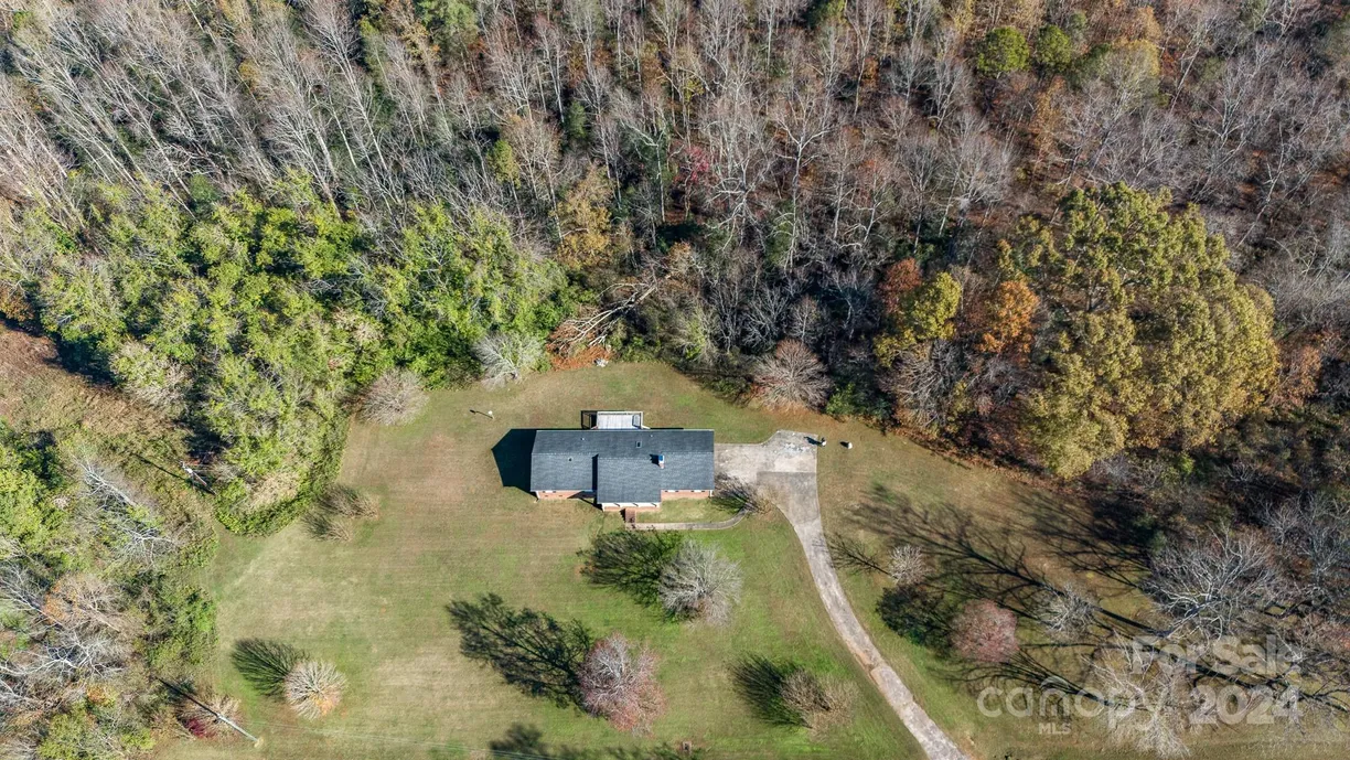 Charlotte Real Estate | View 504 Crawley Gin Road | 3 Beds, 1 Bath