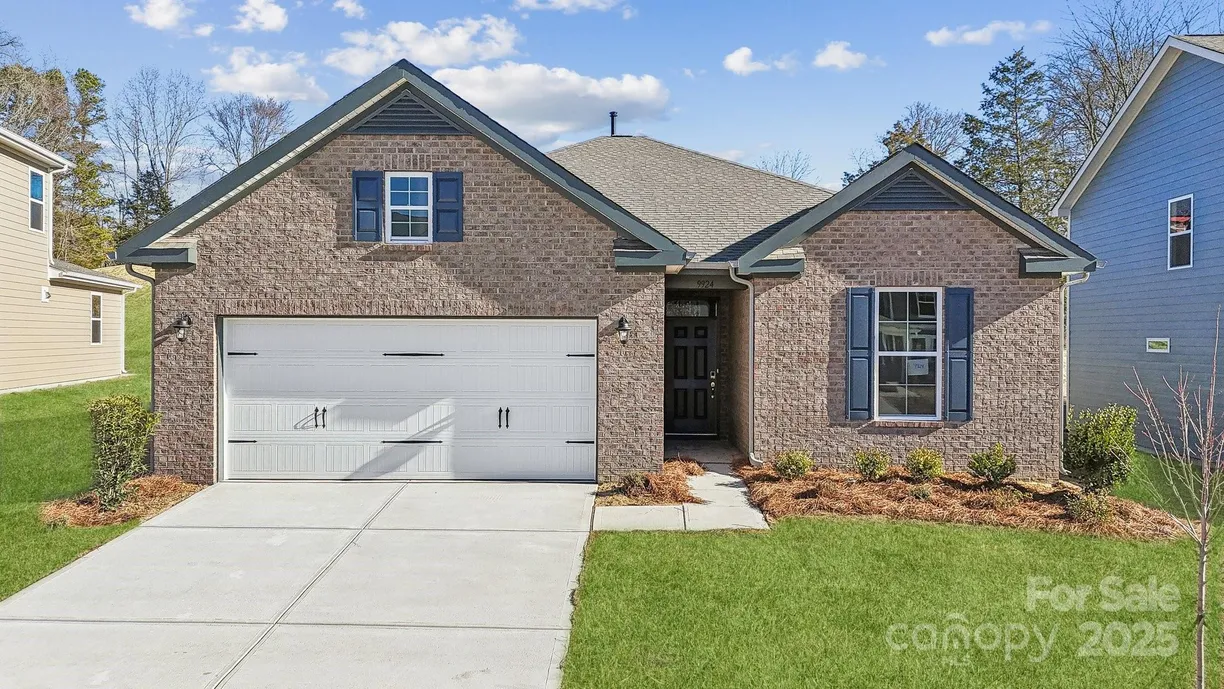 Charlotte Real Estate | View 9924 Manor Vista Trail | 3 Beds, 2 Baths