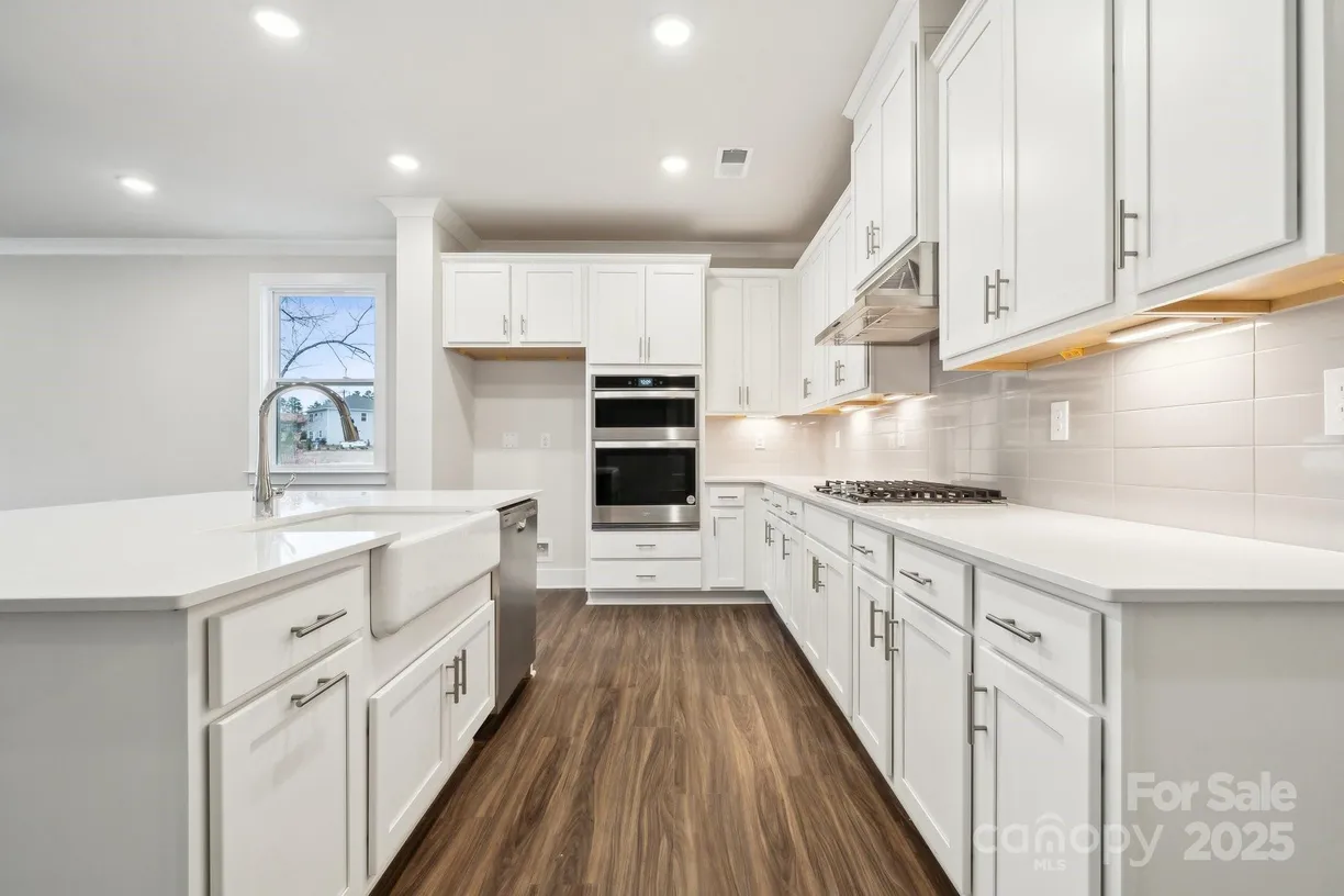 Charlotte Real Estate | View 9924 Manor Vista Trail | Listing