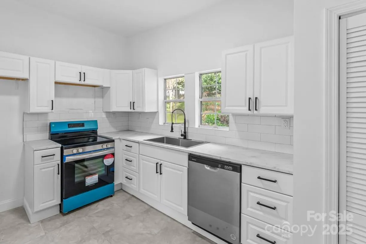 Charlotte Real Estate | View 612 E E Street | Listing
