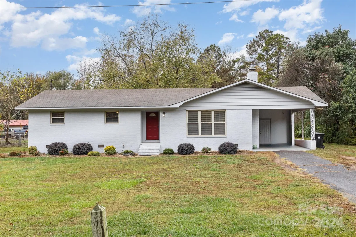 Charlotte Real Estate | View 4550 Zion Church Road | 3 Beds, 2 Baths