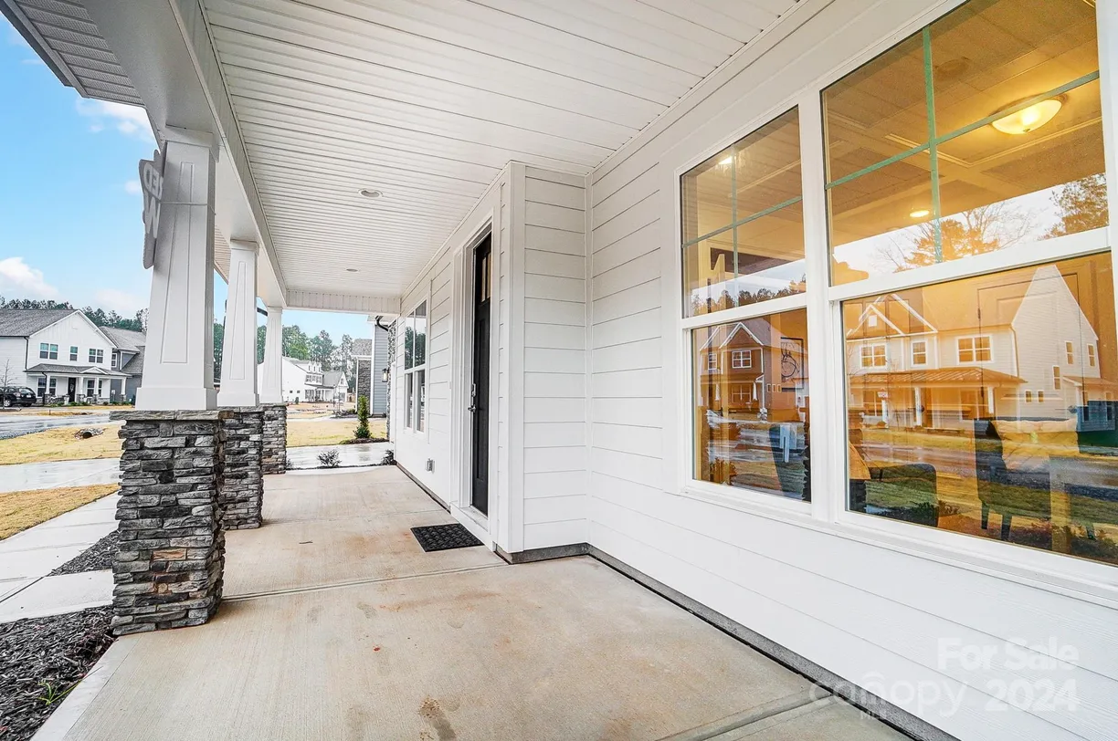 Charlotte Real Estate | View 2015 Cedar Falls Drive, 72 | Listing