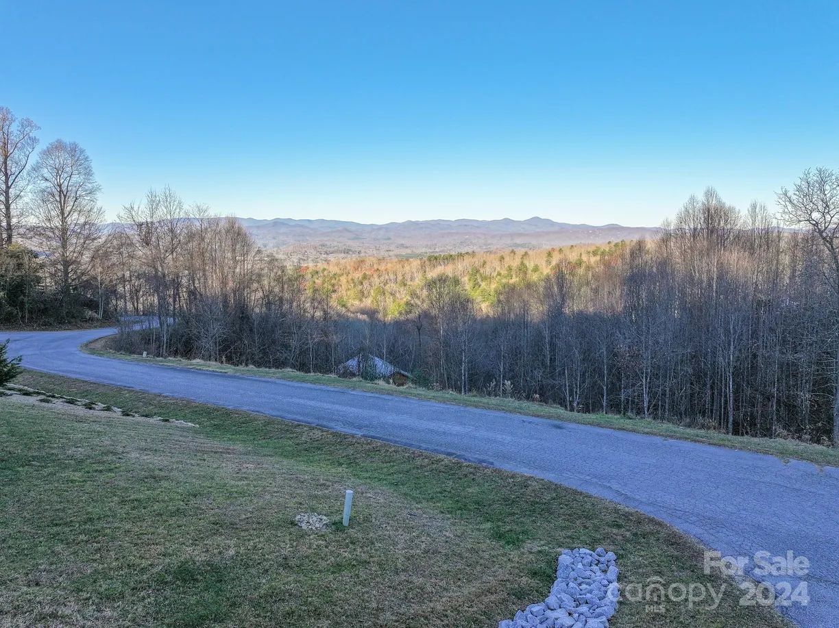 Charlotte Real Estate | View 221 Coopers Drive, 27R | Listing